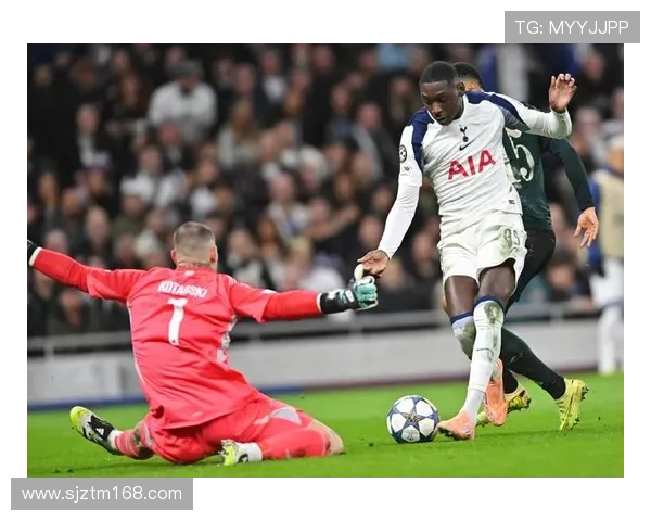 热刺计划与范德芬洽谈新合同期待提升球员薪资待遇